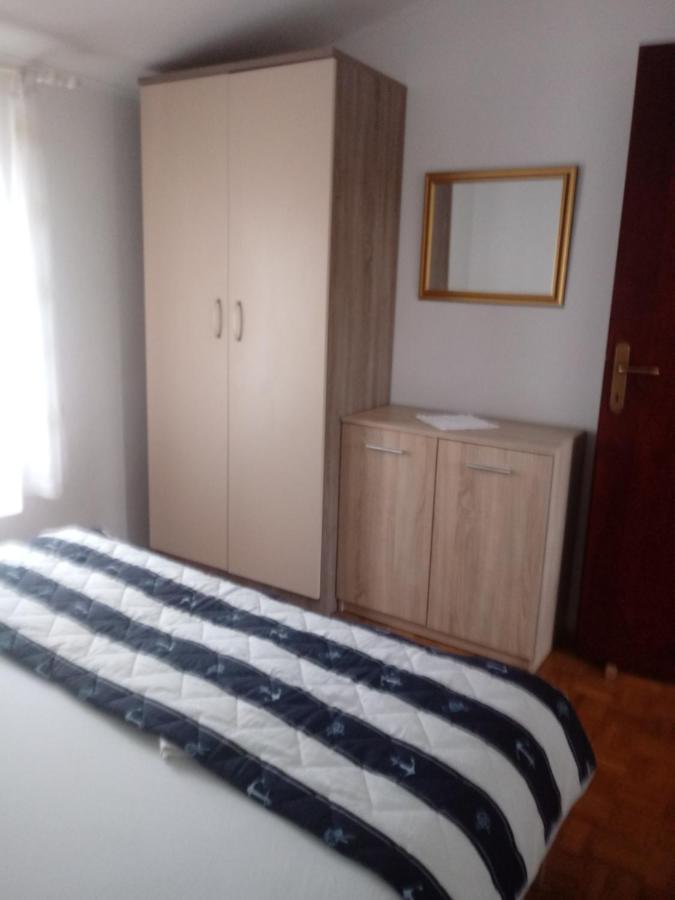 Apartmani Dokoza Vir Exterior foto